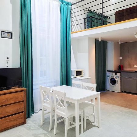 Masszi Apartman Budapeste Exterior foto